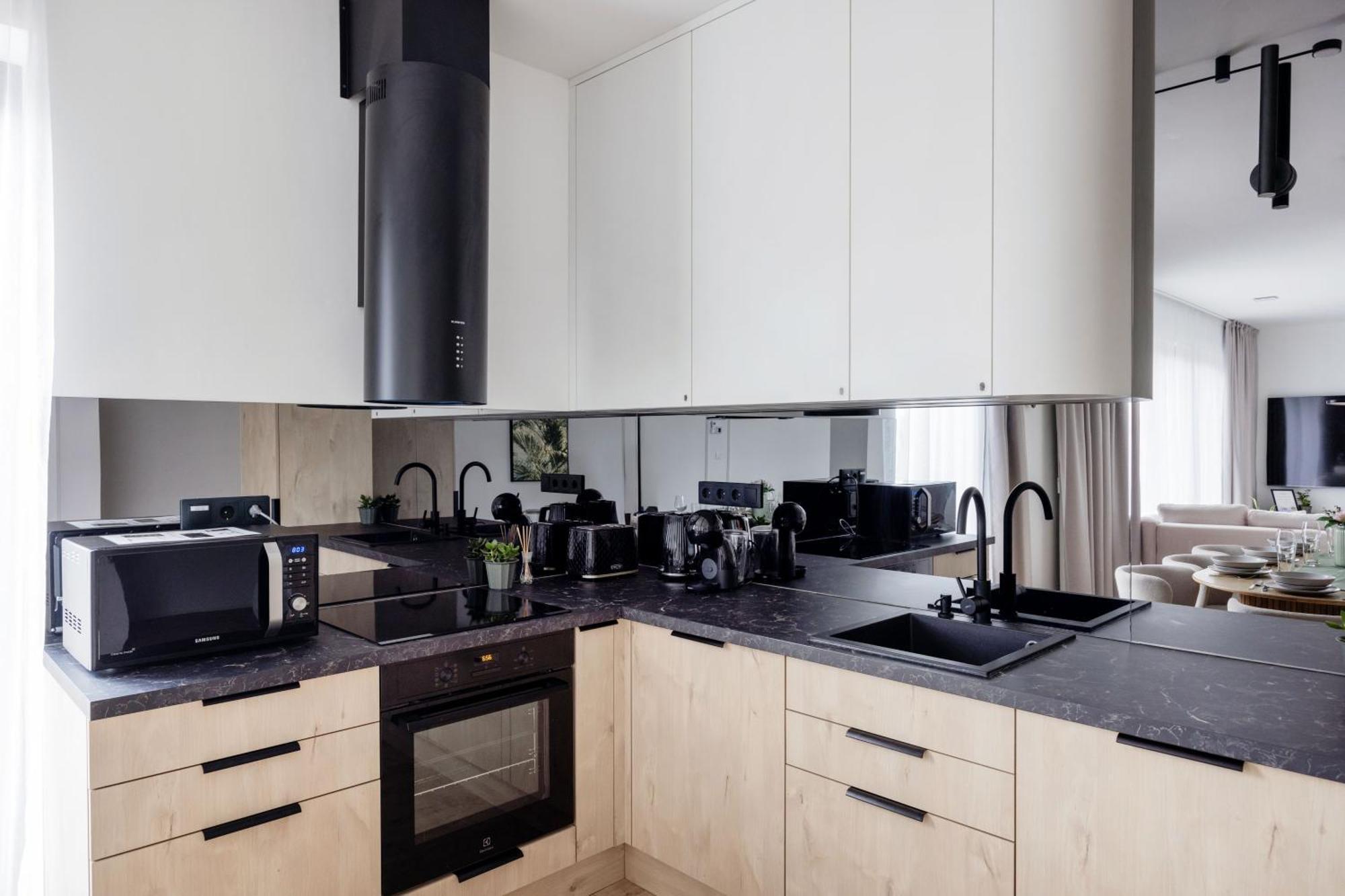 Penthouse With View And Parking For Two Appartamento *