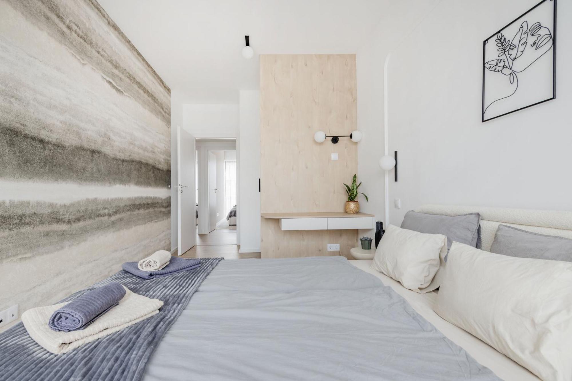Penthouse With View And Parking For Two *