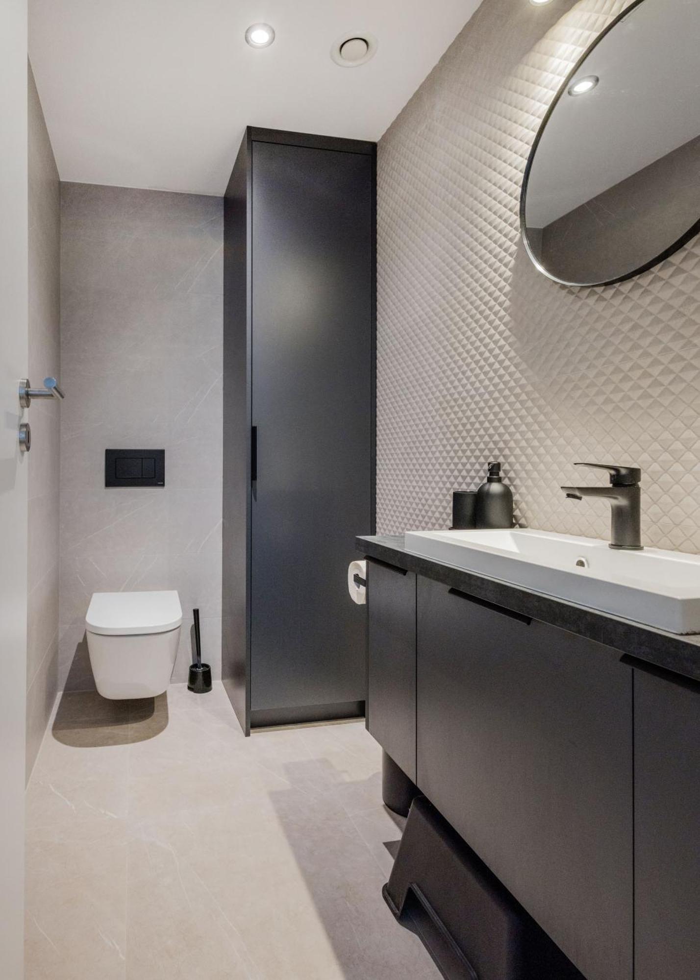 Penthouse With View And Parking For Two Budapest