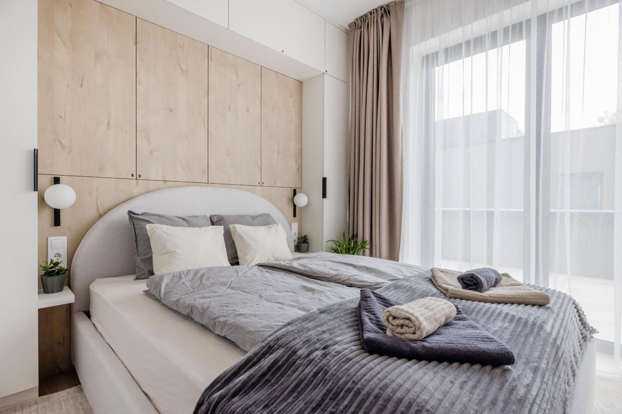Penthouse With View And Parking For Two Budapest