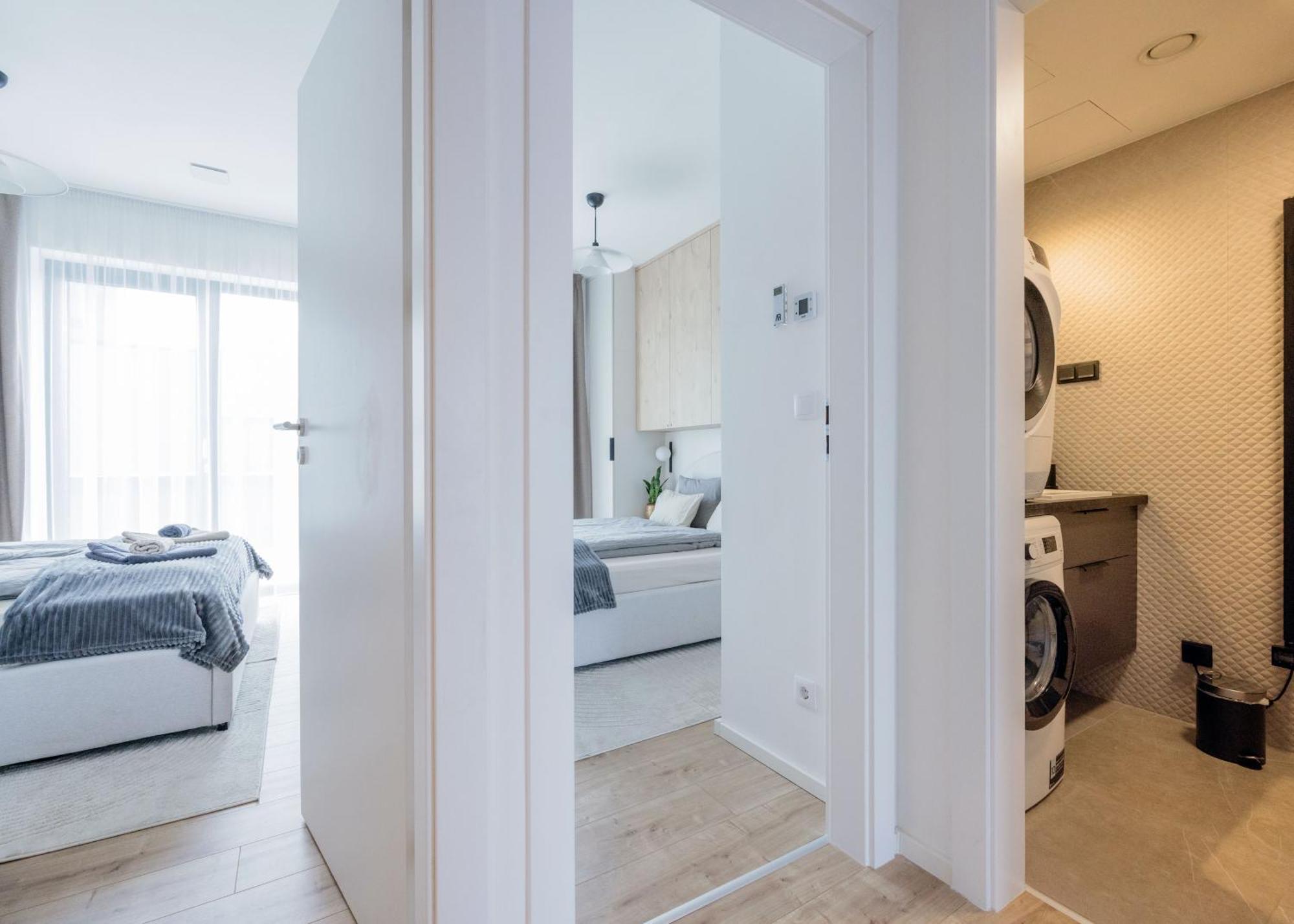 Penthouse With View And Parking For Two * Budapest